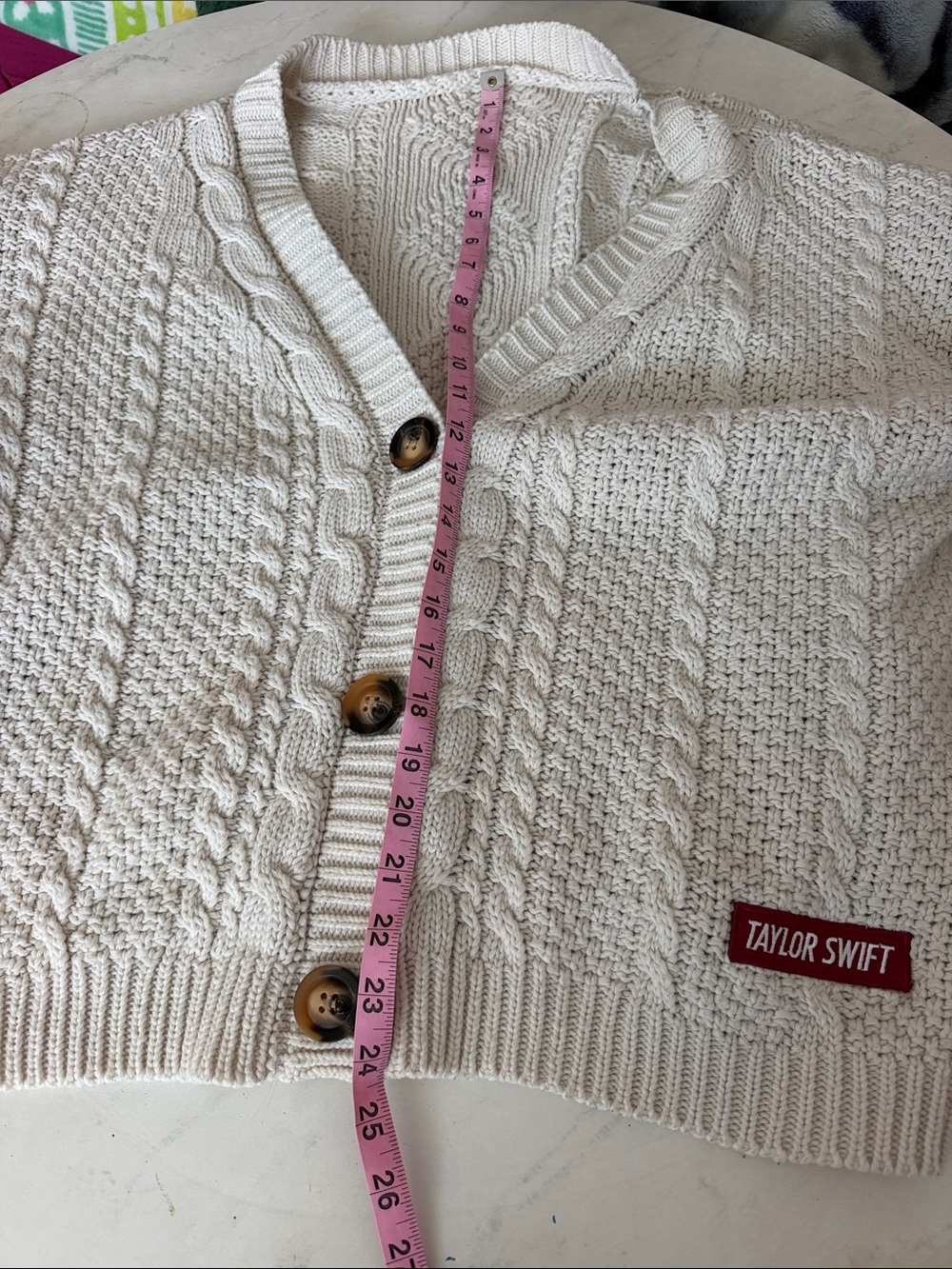 Taylor Swift Cream Cable Knit Cardigan with Red Star Patches - Picture 8 of 11